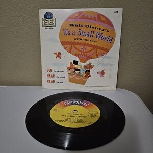 Walt Disney's IT'S A SMALL WORLD READ-ALONG BOOK, 33 1/3 RPM RECORD 1978